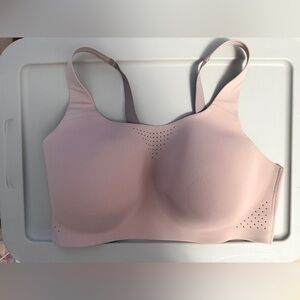 Victoria’s Secret Featherweight Max Sports Bra in 38DDD in Bare Taupe.